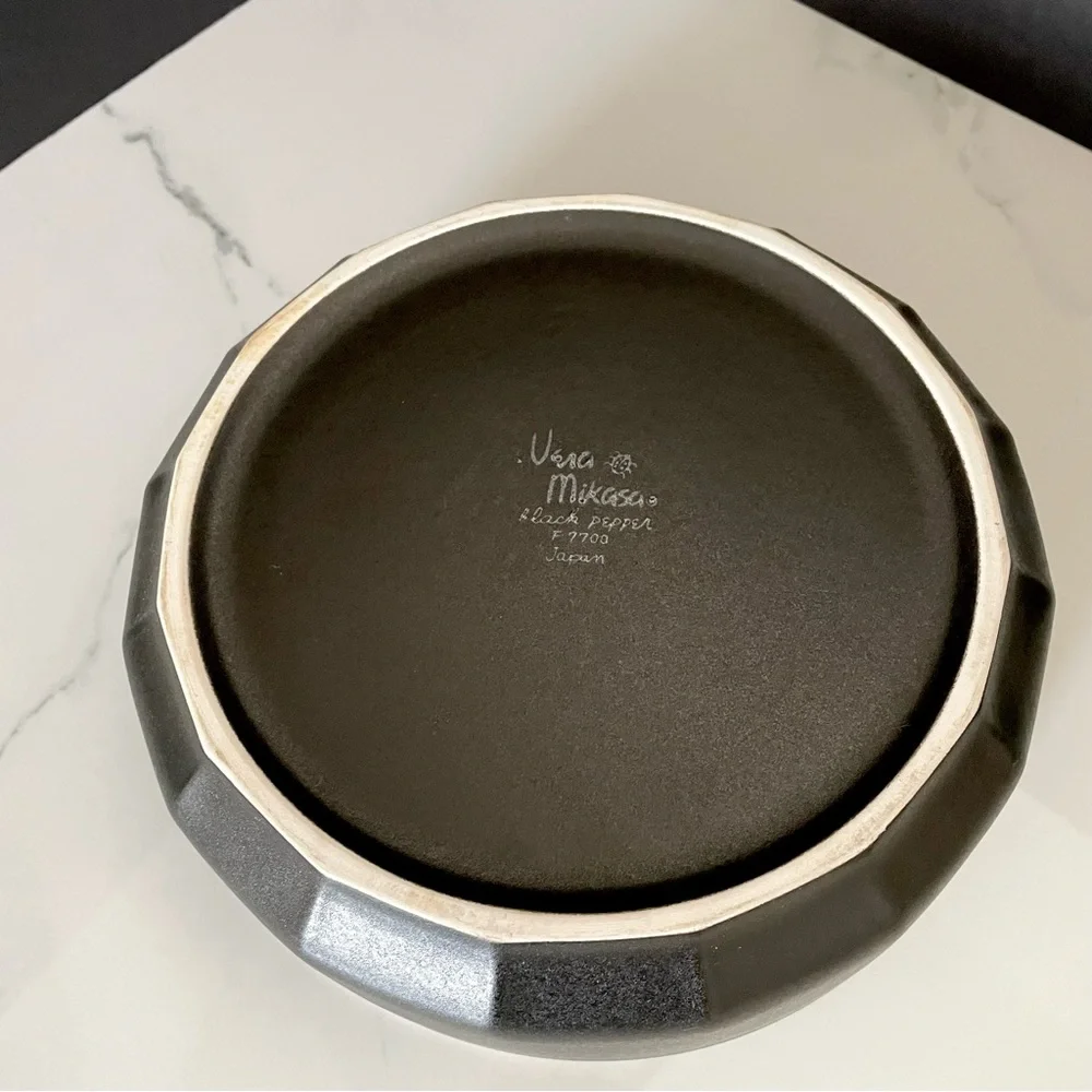Black Pepper Serving Bowl - Vera Neumann for Mikasa